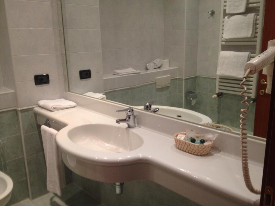 Vecchia Brianza Hotel Seveso Cameră foto